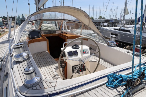 Hallberg-Rassy 46 additional image 1