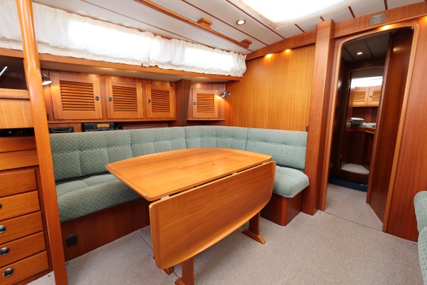 Hallberg-Rassy 46 additional image 3