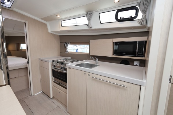 Beneteau Oceanis 38.1 additional image 7