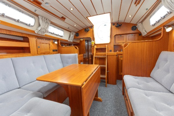 Hallberg-Rassy 37 additional image 4