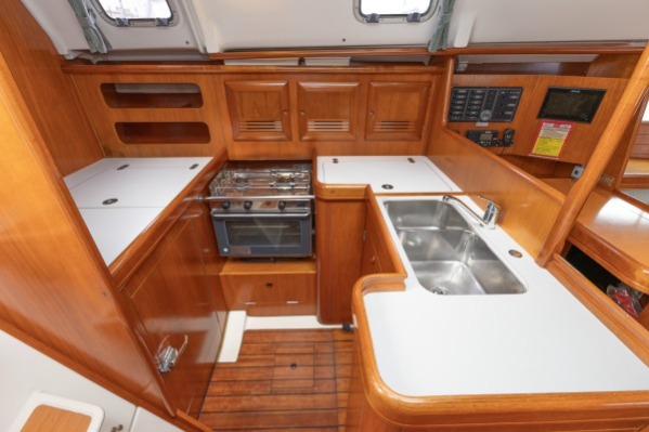 Beneteau Oceanis 361 Clipper additional image 5