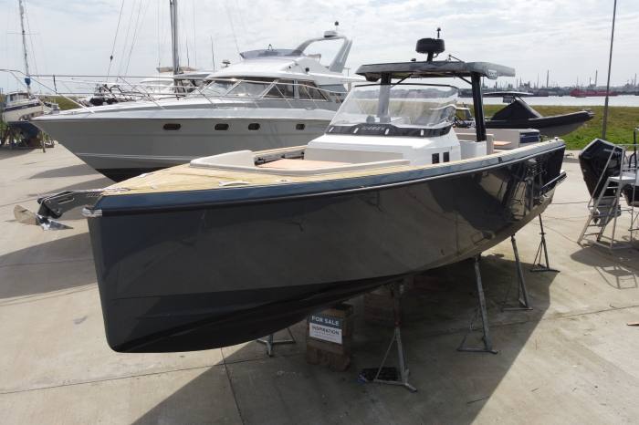 2023 Fjord 38 Open