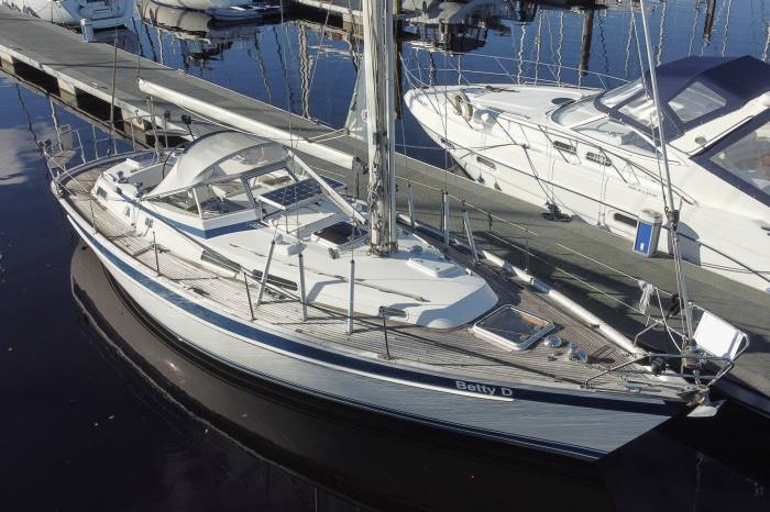 2002 Hallberg-Rassy 36 MkII