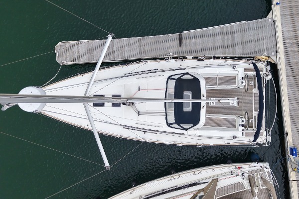 Beneteau Oceanis 38.1 additional image 2