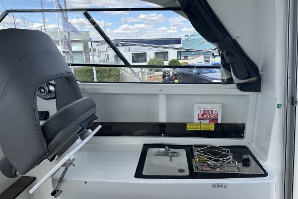 Beneteau ANTARES 8 additional image 9