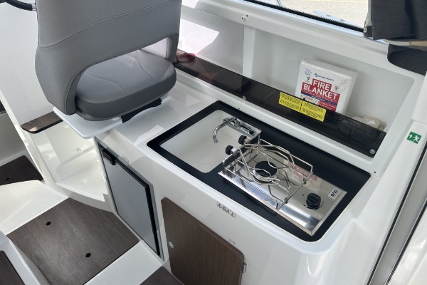 Beneteau ANTARES 8 additional image 2