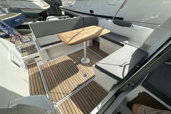 Beneteau ANTARES 8 additional image 3